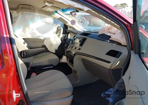 2011 Toyota Sienna from USA, damaged, VIN 5TDKA3DC9BS001403